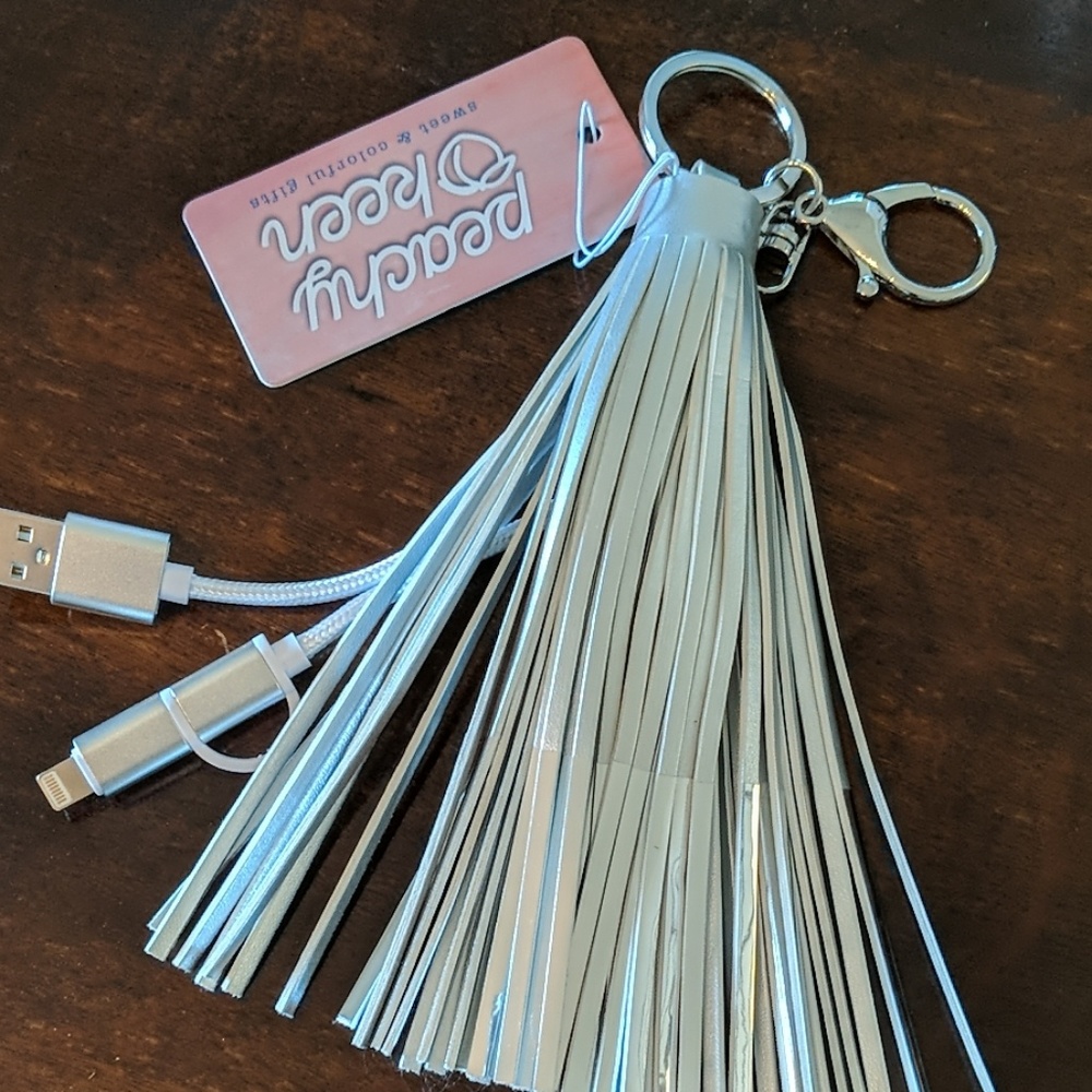 Purse charm/ key chain charger
